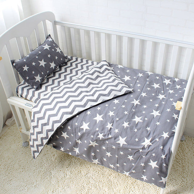 Three-piece baby bedding set